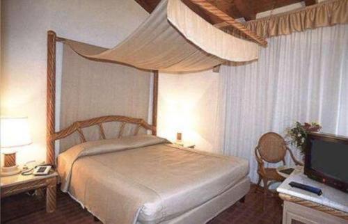 Hotel Villa Isabela SantʼAngelo Kültér fotó
