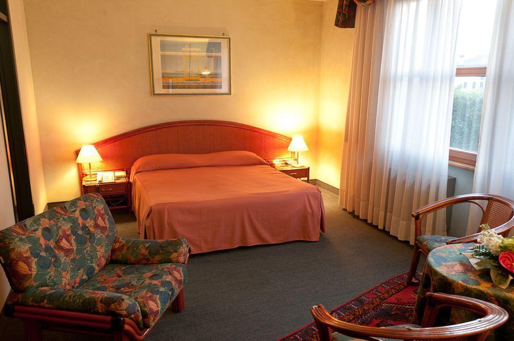 Hotel Villa Isabela SantʼAngelo Kültér fotó